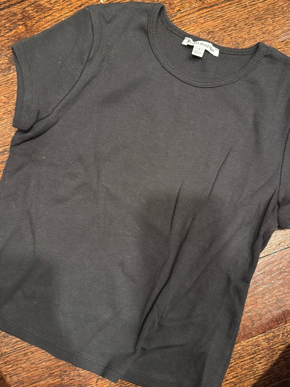 Reformation Men's Black Ribbed Crew Neck T-Shirt